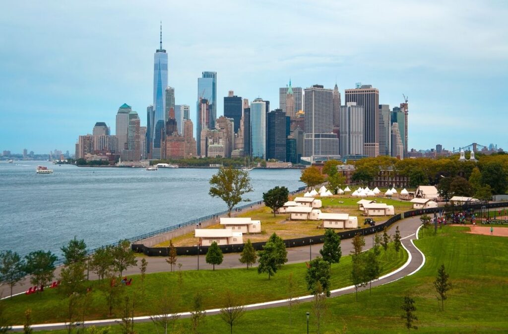 best free skyline views of new york city - governor's island
