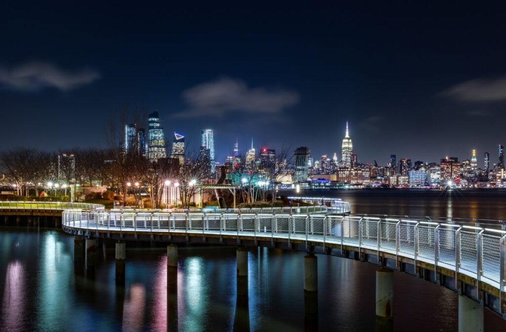 best free skyline views of new york city - hoboken park