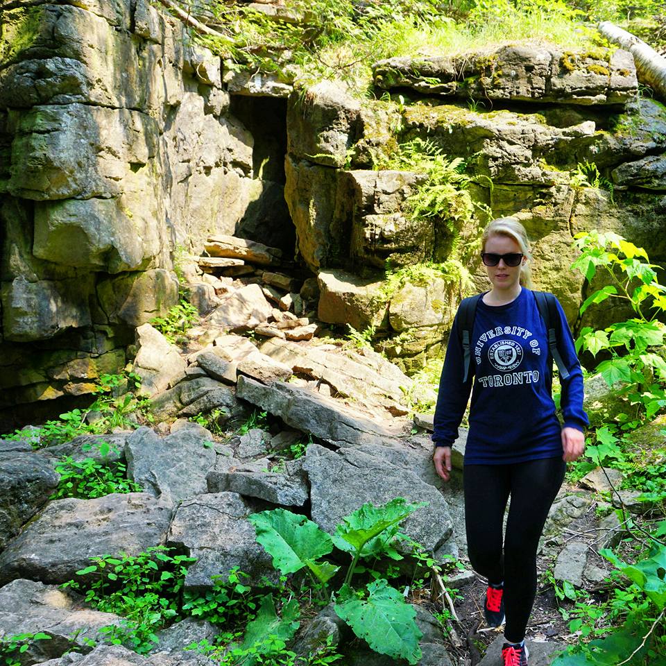 Hiking The Bruce Trail: Limehouse, Devil's Pulpit and Rattlesnake Point
