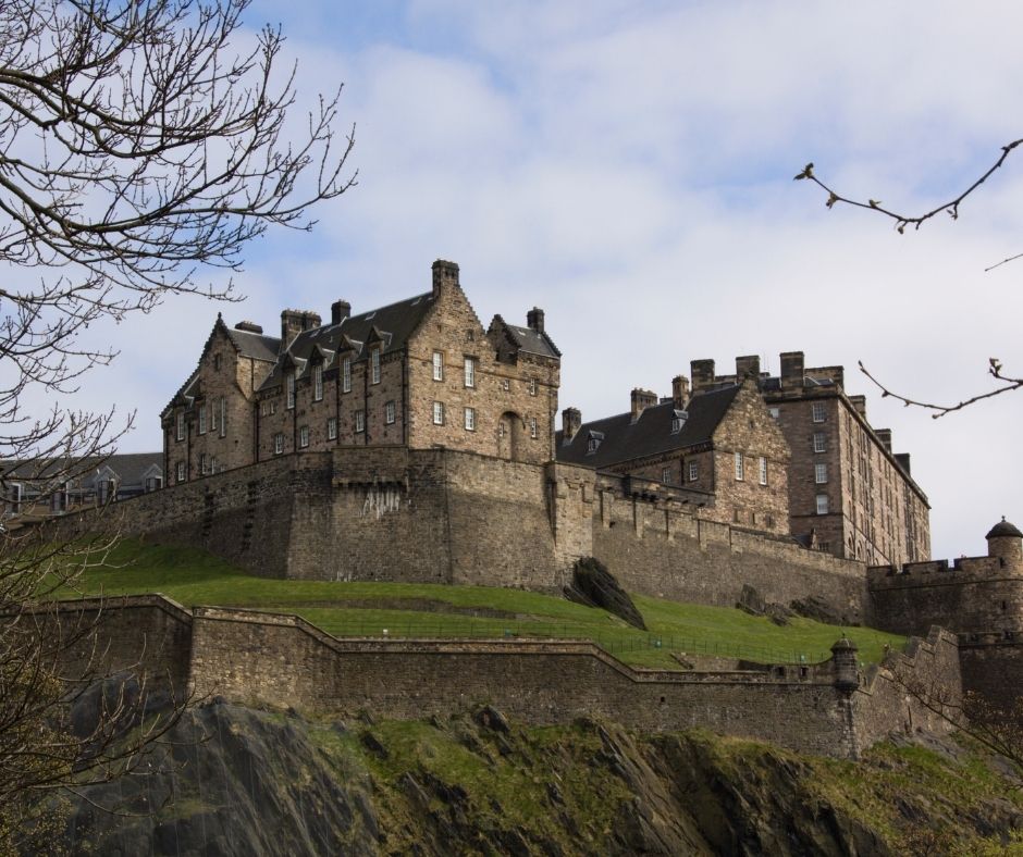 edinburgh itinerary - edinburgh castle