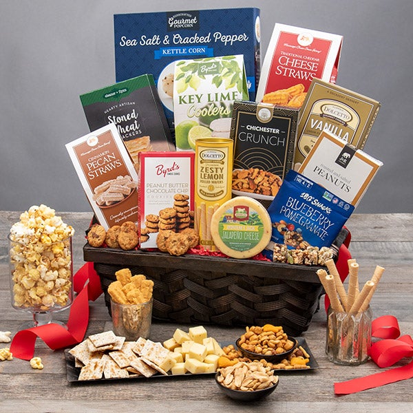 clutter free gifts - food basket