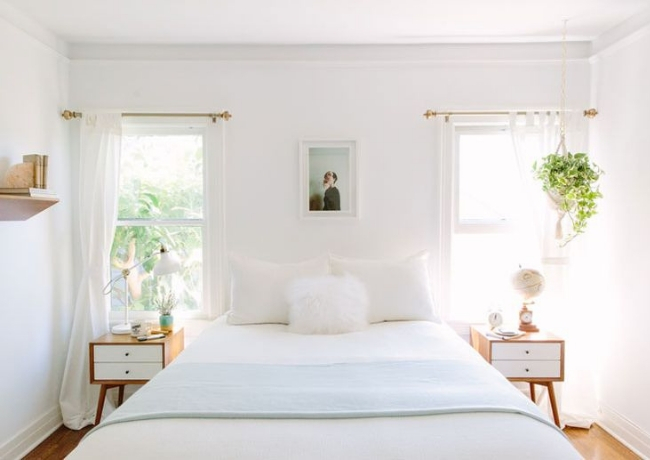 How to organize a small bedroom and keep it clutter-free