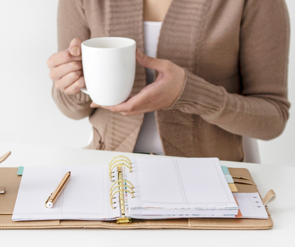 8 Rules I Follow To Help Me Stick To My Budget Every Month