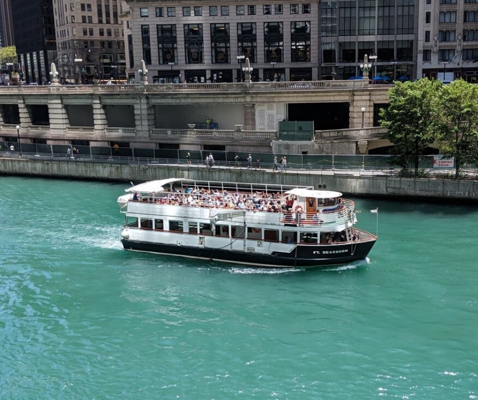 Free boat cruise with Chicago explorer pass