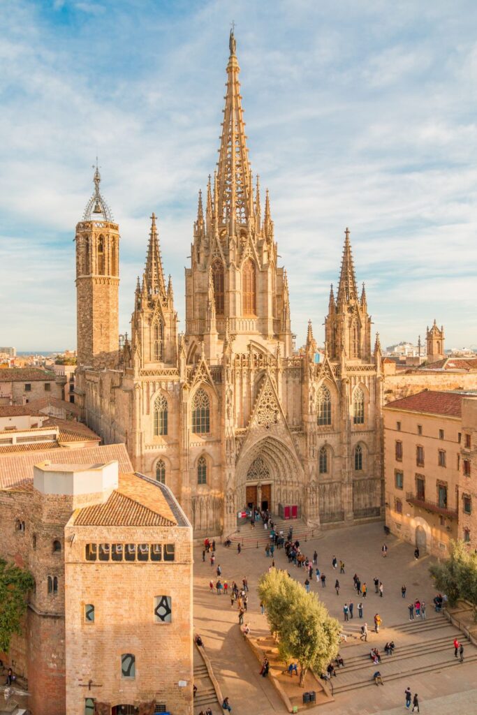 visiting barcelona for the first time - barcelona cathedral