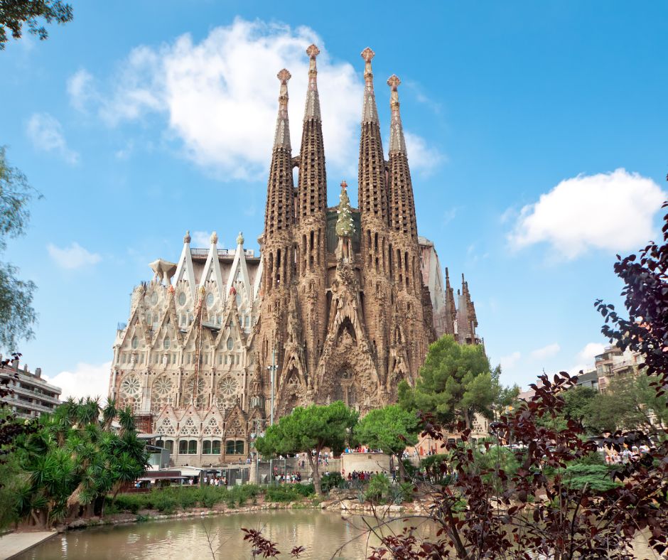 Visiting Beautiful Barcelona: Things to do, Easy Day Trips, and Travel Tips  — Lifestyle Blog