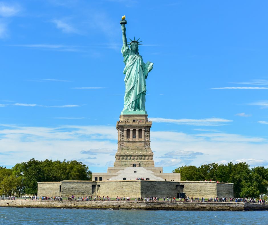 3 days in new york city itinerary - statue of liberty