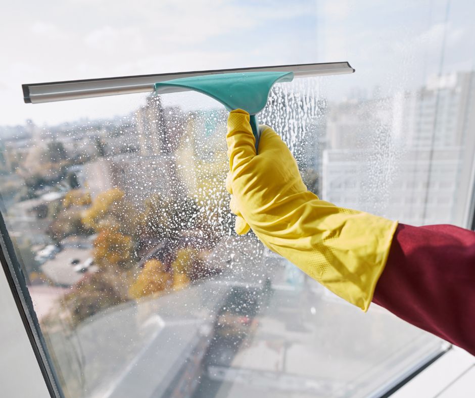 Household Products You Can Stop Buying and Make Yourself - glass cleaner