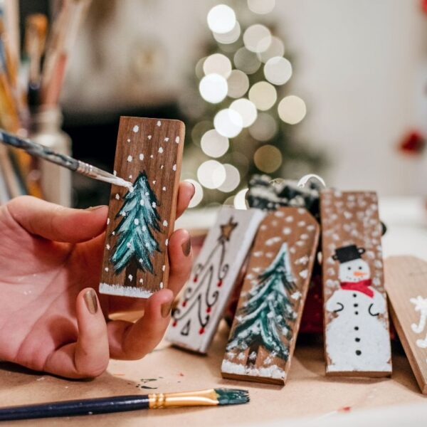 christmas traditions that cost little or nothing